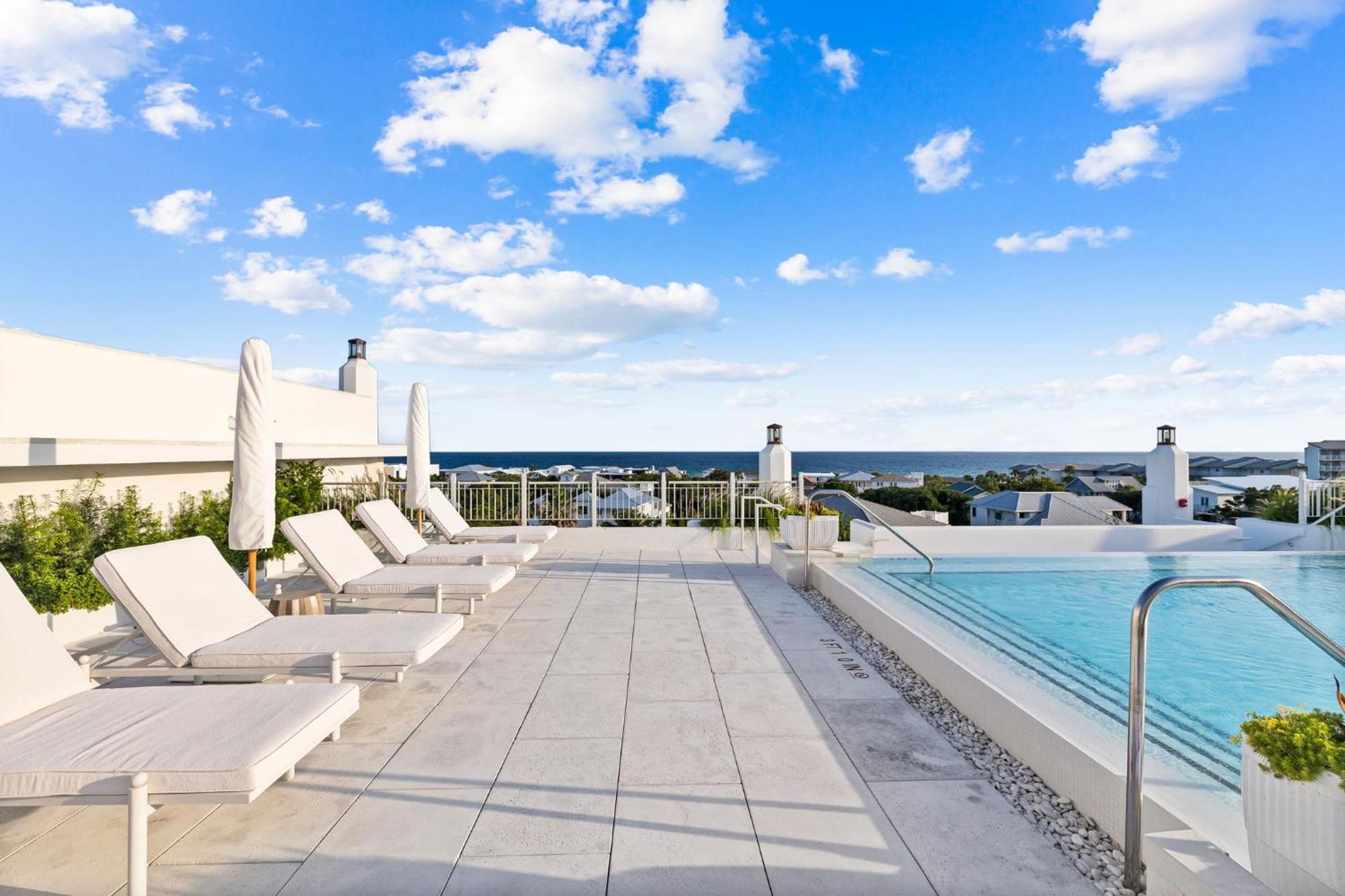 Kaiya Beach Resort Inlet Beach Exterior foto
