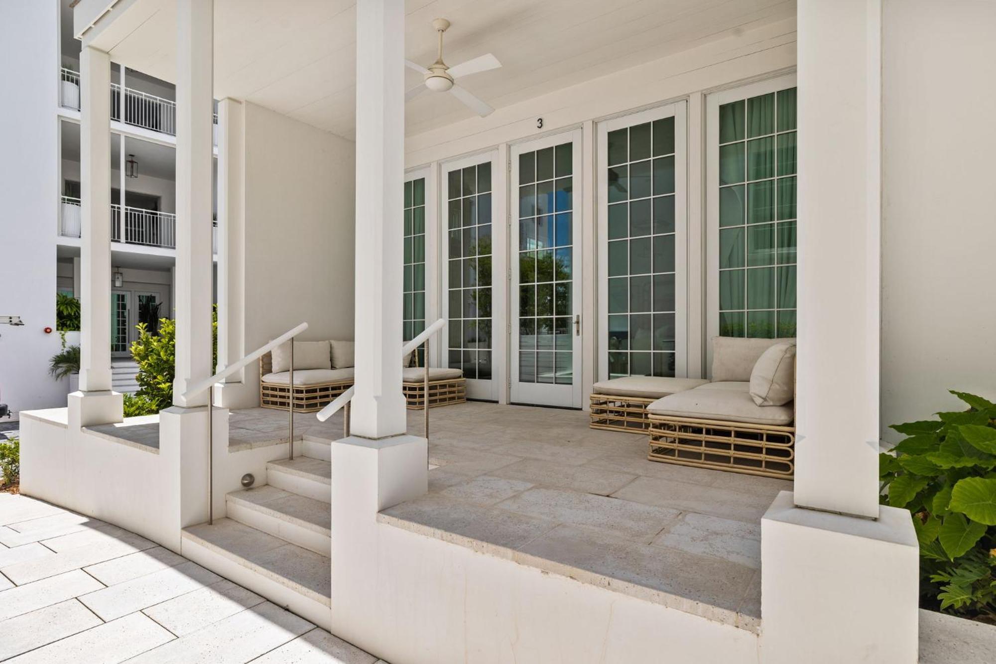 Kaiya Beach Resort Inlet Beach Zimmer foto